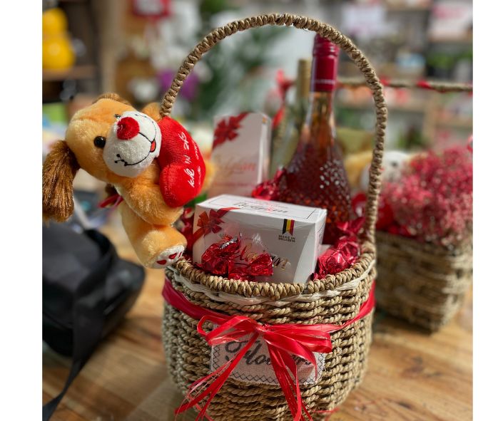 מארז חושב עלייך