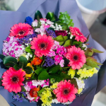 זר פרחים יופי קסום